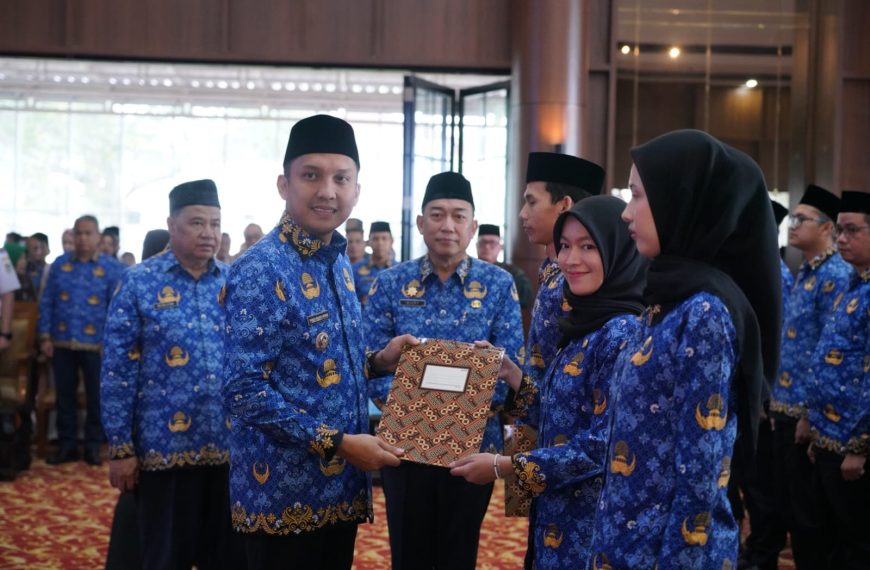 Bupati Panca Wijaya Akbar Lantik 122 PNS Pertama di Sumbagsel, Tanda Komitmen Peningkatan Kualitas Birokrasi Ogan Ilir”