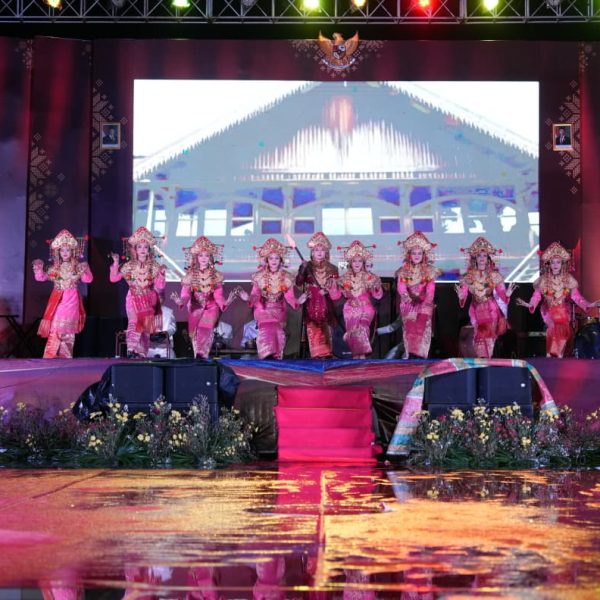 Pukau Penonton di Festifal Sriwijaya 2026